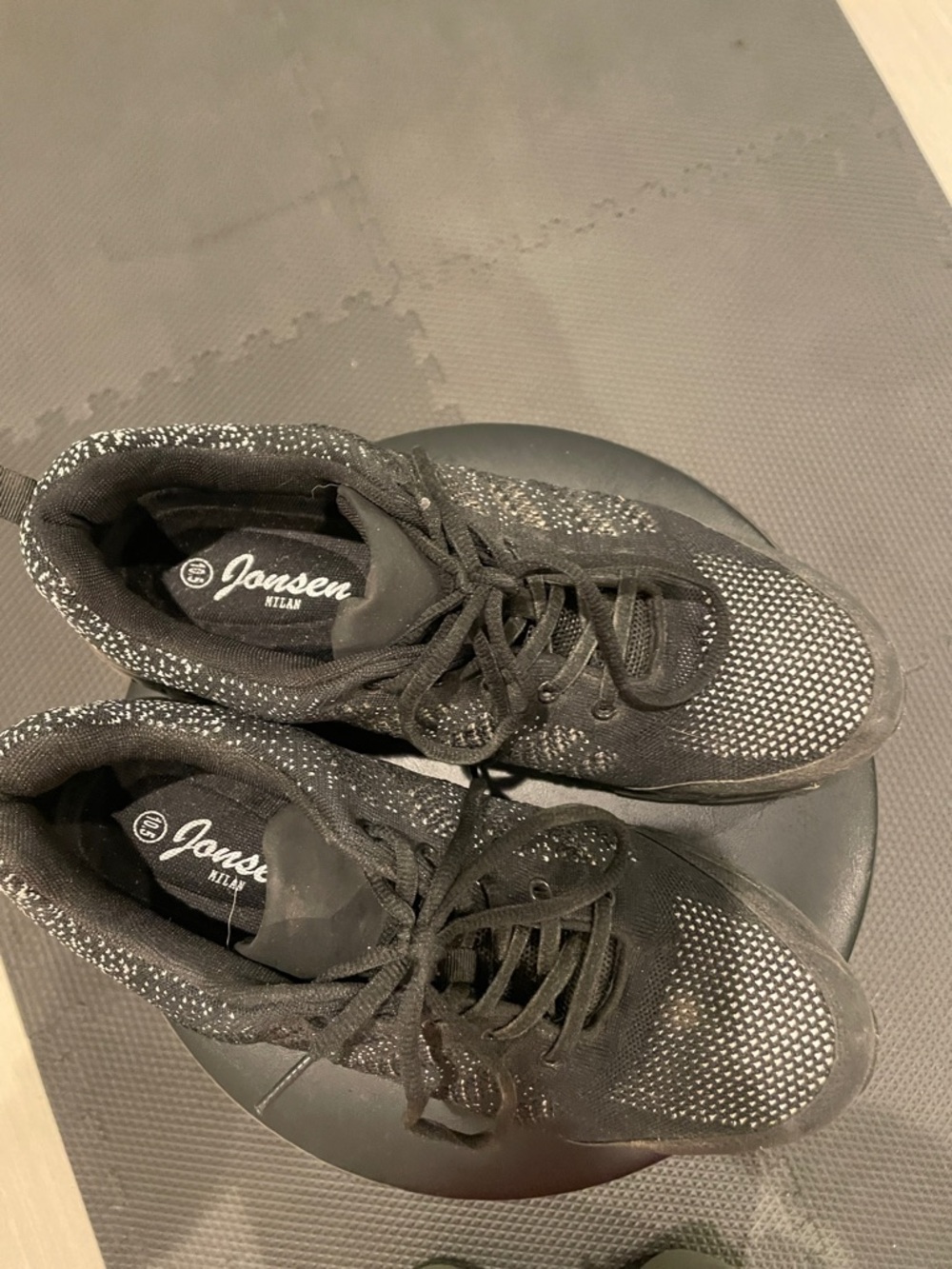 Jonsen Milan Men’s Black Sneakers